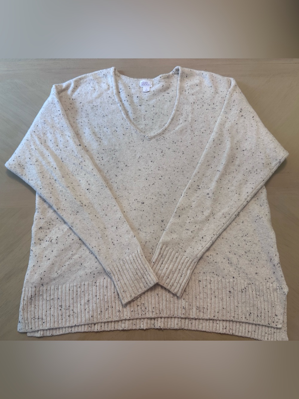 stars above Cream Speckled V-Neck Sweater Women’s Size S